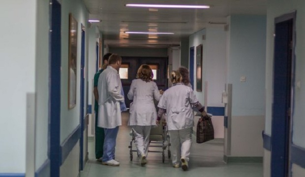 Lajm i fundit/ Gruaja humb jetën në spital, mjekët nuk njoftojnë policinë