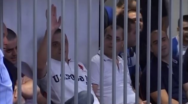 DETAJET/ Koincidenca mes arrestimit dhe lirimit të anëtarit të bandës së Durrësit