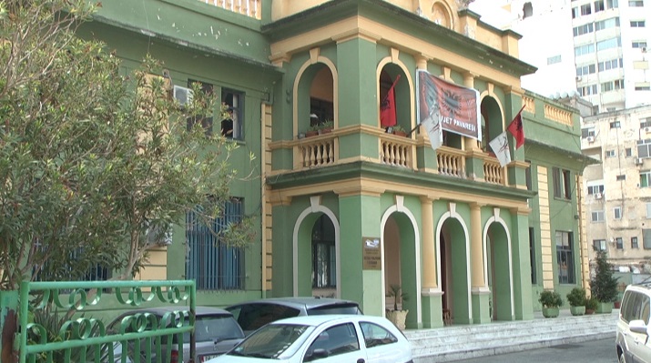 Punësimet në Drejtorinë e Hekurudhës në Durrës, reagon ministri