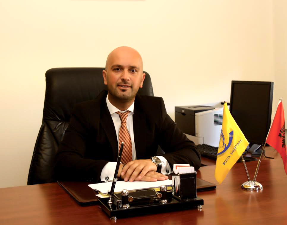 Presion punonjësve për qëllime elektorale, shkarkohet drejtori i Postës