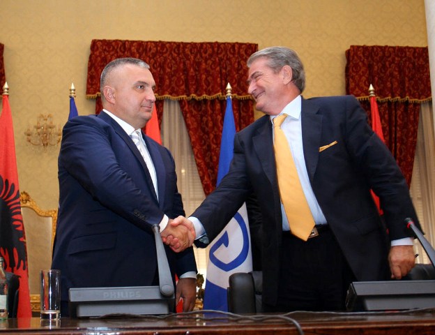 Përdorën makinën në fundjavë, Meta dhe Berisha kthejnë lekët