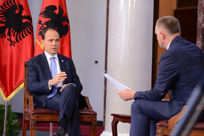 A do të garojë për kryetar të PD-së? Reagon Nishani