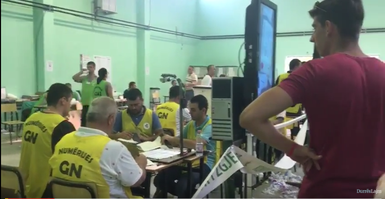 SKANDALOZE/ Ja ku numërohen votat në Durrës (VIDEO)