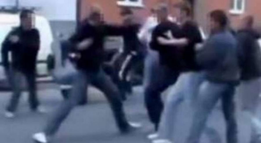 Rrihet brutalisht i riu në Durrës nga 4 persona, arrestohet pronari i “BMW X5”-s