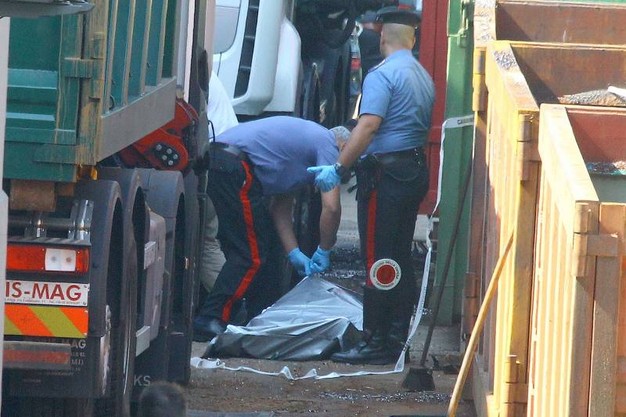 Vdes tragjikisht shqiptari, ndërsa punonte (FOTO)