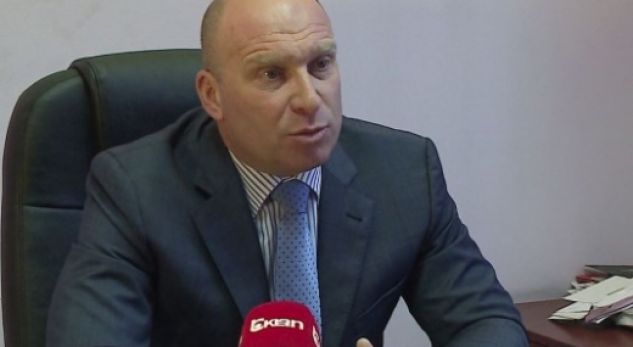 Apeli i ministrit Demiraj për policinë: Qëndroni larg veprimeve të paligjshme