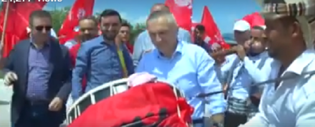 Ilir Meta e Luan Rama ia marrin valles me daulle (VIDEO)