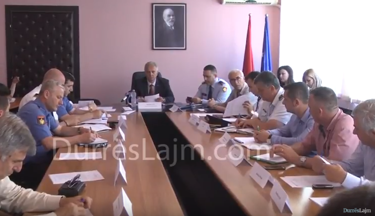 Policia Kufitare e Durrësit nis kontrollin e bregdetit për lëndë narkotike (VIDEO)