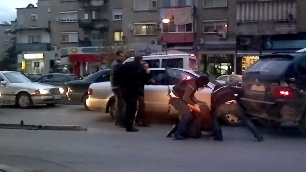 Dy sherre masive në Durrës, kërcet dajaku në lagjen nr.18 dhe nr.13