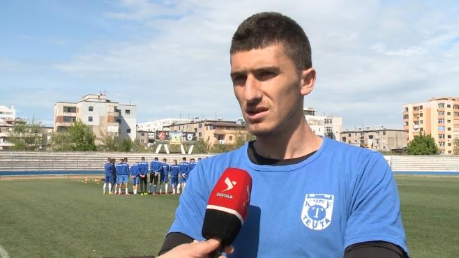 Musta e mbyll me Teutën, pranë firmës me Flamurtarin