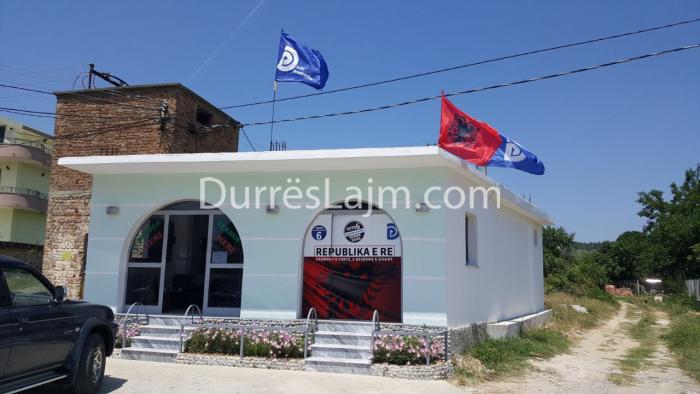 Kërcënimi me jetë për zyrën elektorale të PD-së, policia e Durrësit nis hetimet