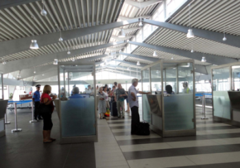 Kapet një person me pasaportë false në portin e Durrësit