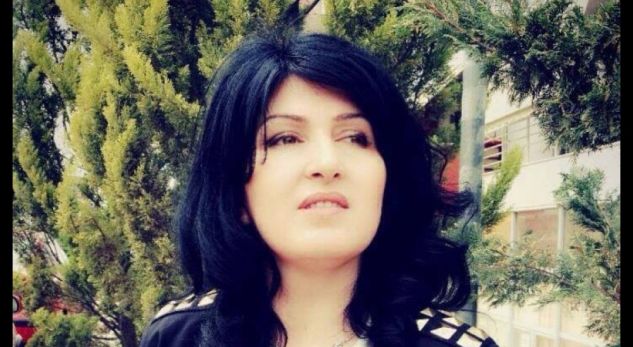 Lirohet nëna e 15-vjeçarit që rrahu drejtoreshën e shkollës