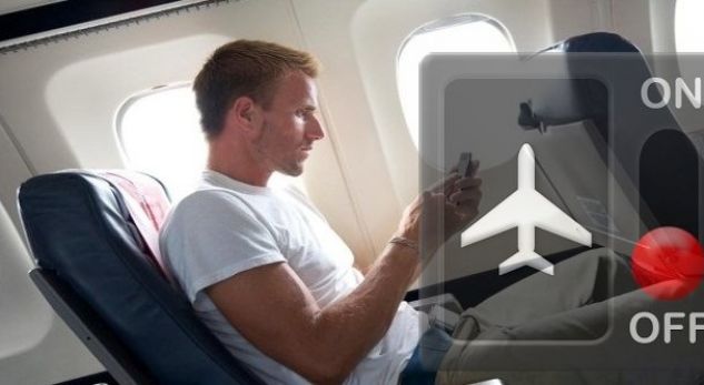 E dini çfarë ndodh nëse mbani telefonat ndezur në avion?
