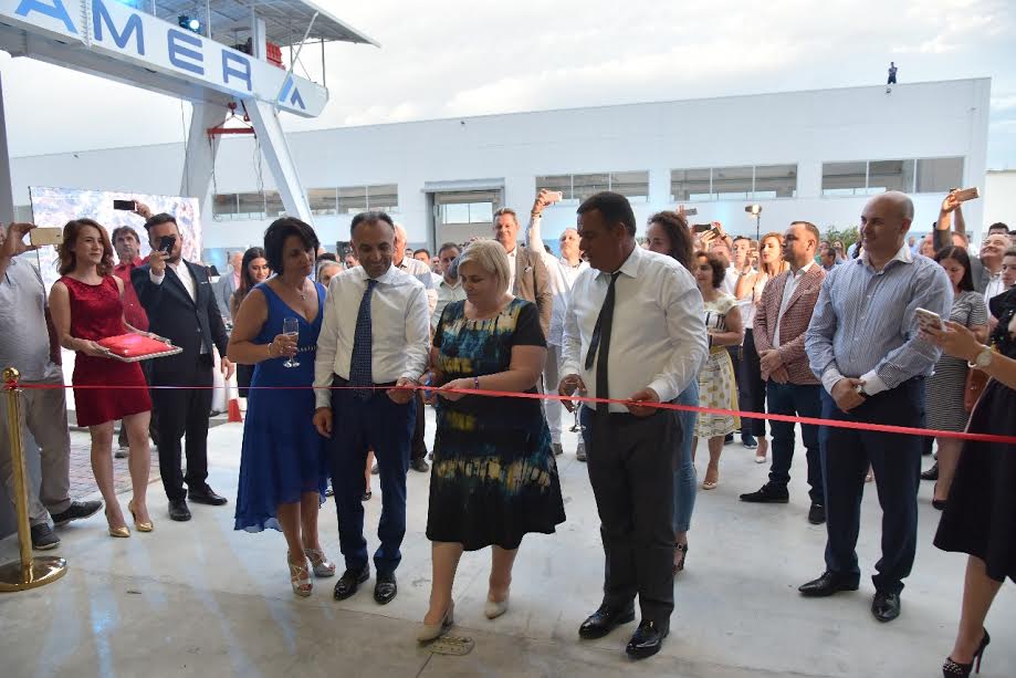 Ministrja Ekonomi inauguron impiantin e përpunimit të granitit në Xhafzotaj