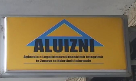 Shkrihet dega e ALUIZNI-t, një ditë pas shkarkimit të drejtorit