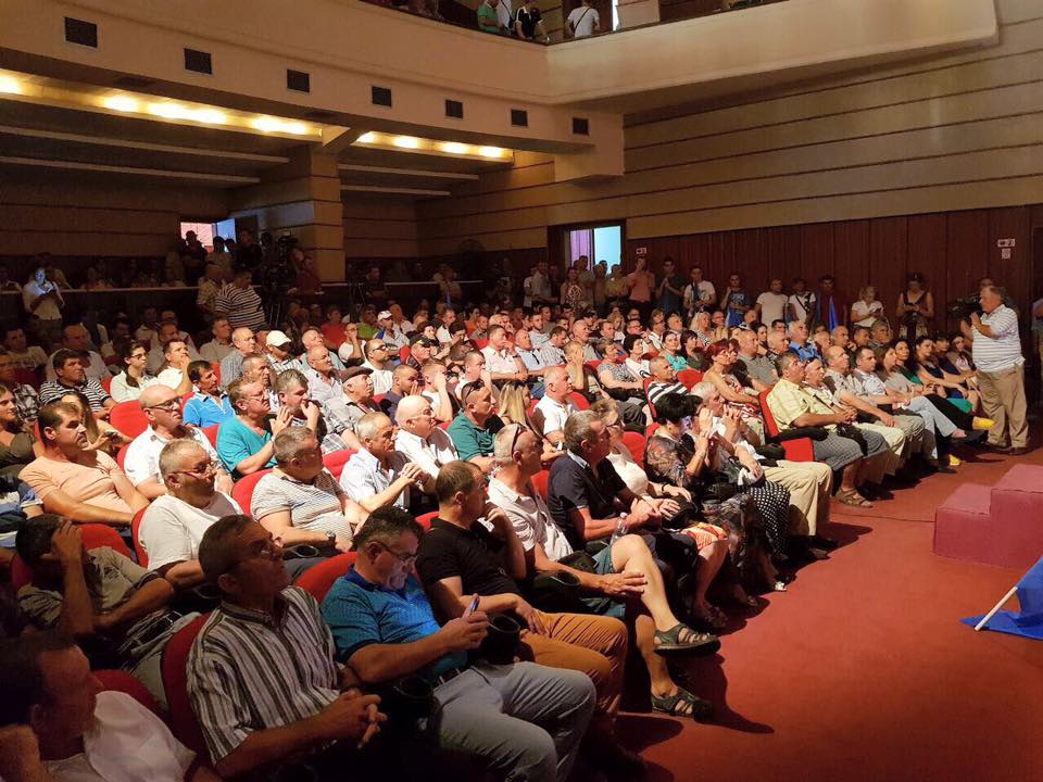 Astrit Patozi: Mirënjohje demokratëve të Durrësit (FOTO)