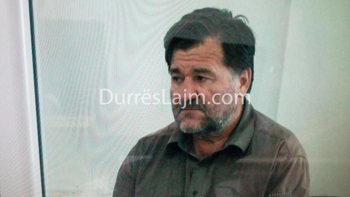 Autori i vrasjes së fqinjit pranon krimin, Gjykata e Durrësit e lë në burg