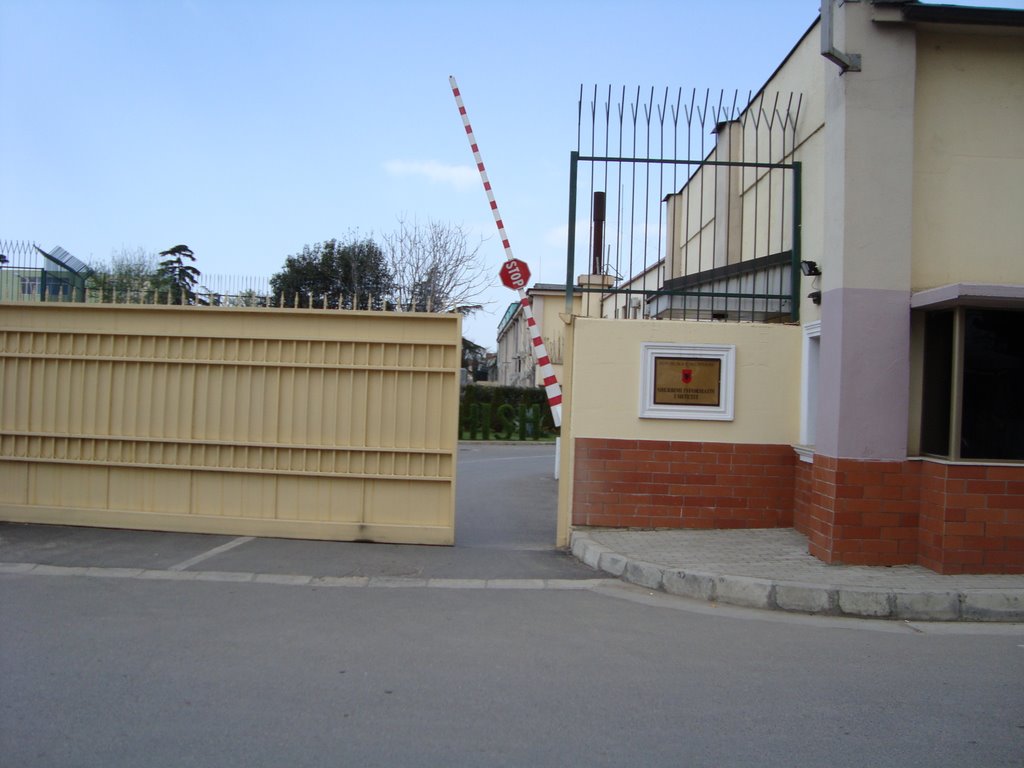 Kërcënohet me jetë drejtori i Përgjimeve në SHISH