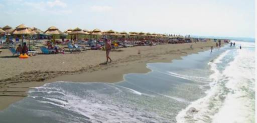 Mbytet në plazh pushuesi nga Kosova