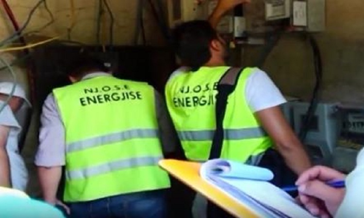 Durrës, arrestohet pronari i një lokali që vidhte energji