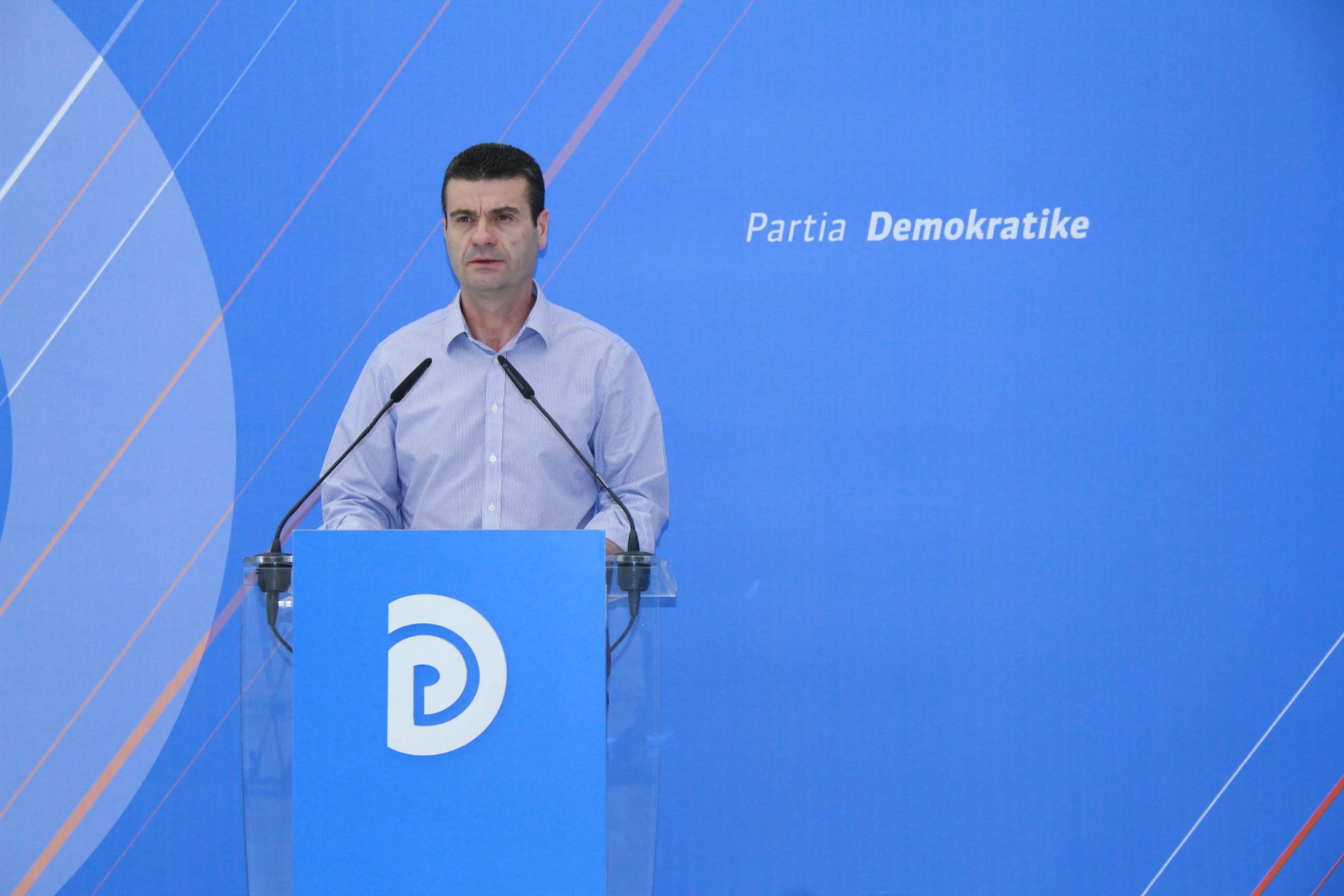 Pas sulmeve, reagon Astrit Patozi: Për sharësit me dhe pa pagesë…