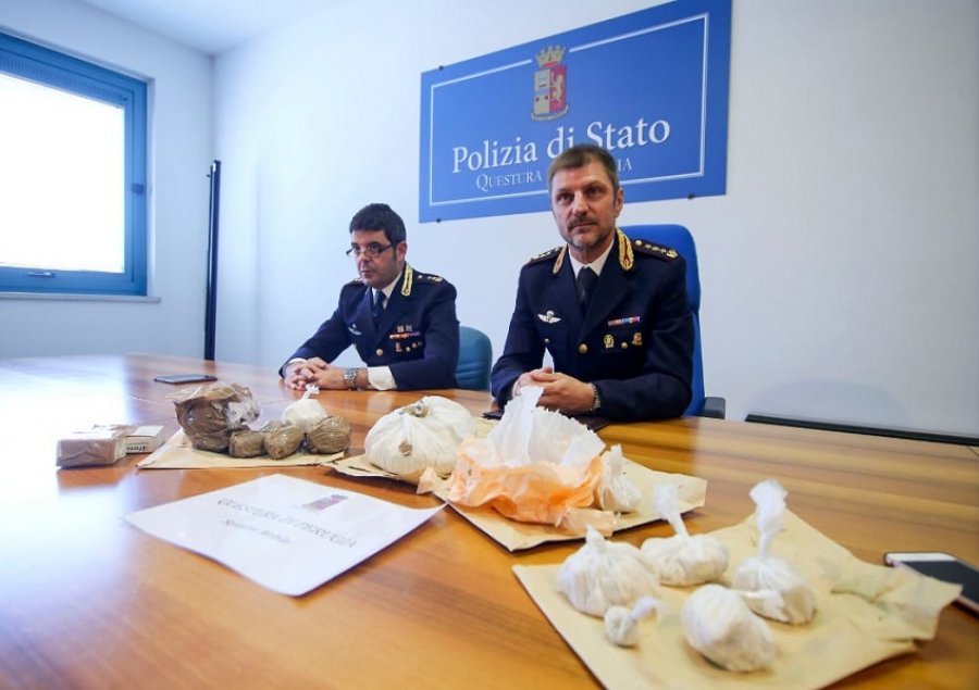 Kapet me 250 mijë euro kokainë, pranga shqiptarit 35-vjeçar