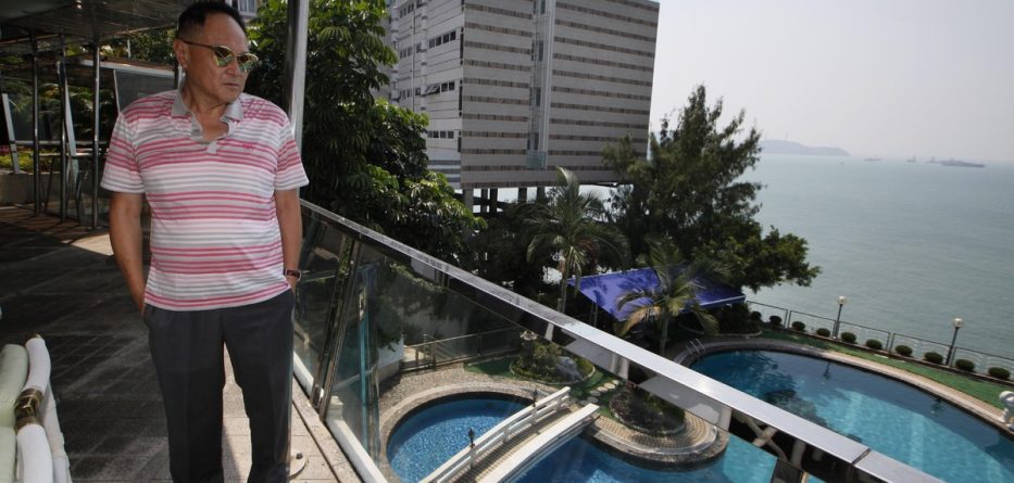 Historia e babait që ofroi 180 mln $ për atë që do t’i merrte të bijën për nuse