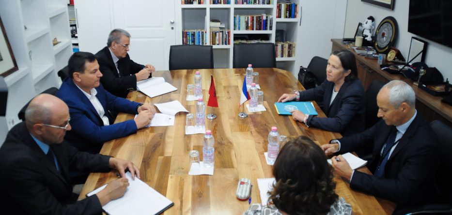 Çako pret në takim ambasadoren franceze