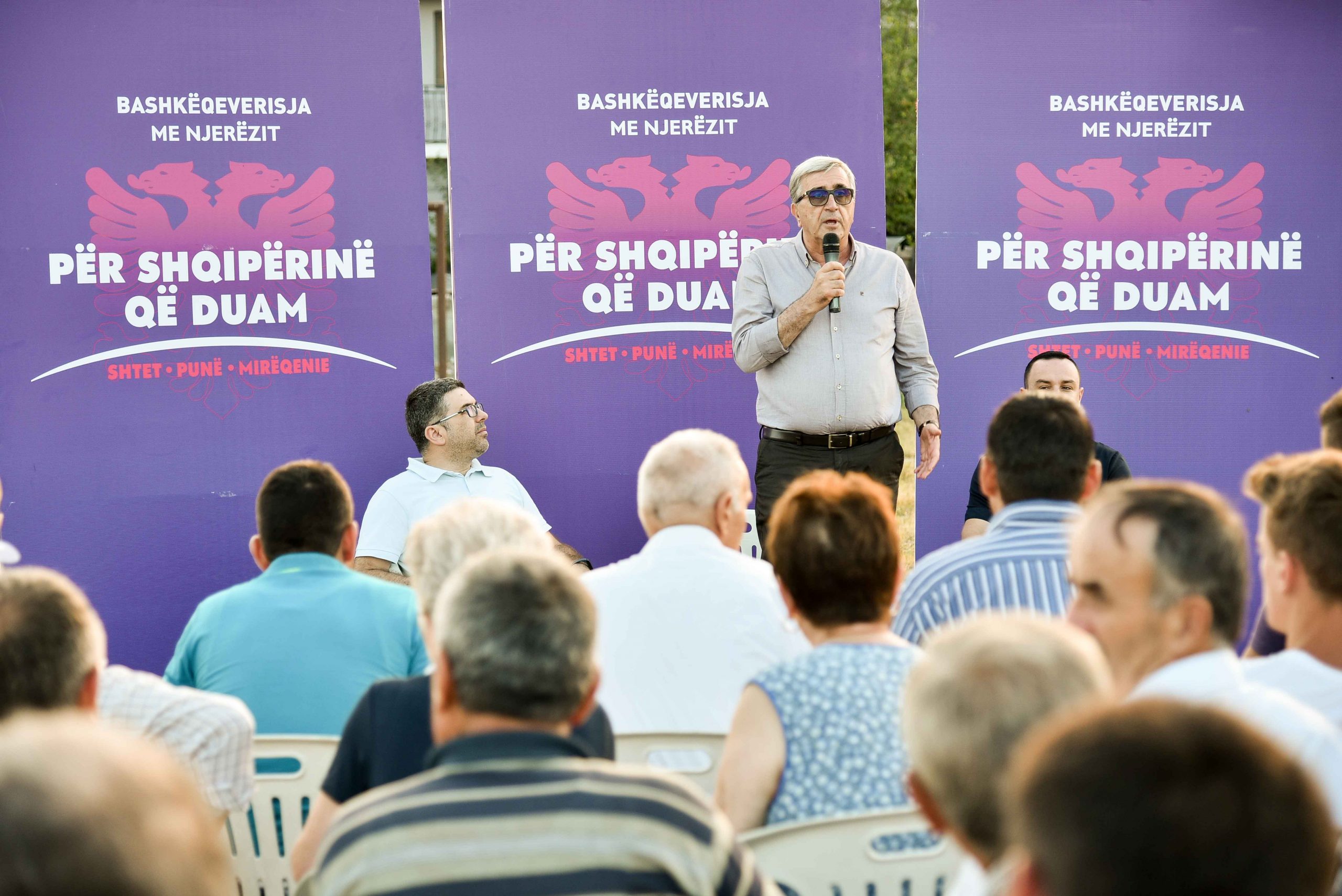 “Bashkëqeverisja me njerëzit”, deputetët Xhelilaj dhe Çyrbja takim në Xhafzotaj (VIDEO)