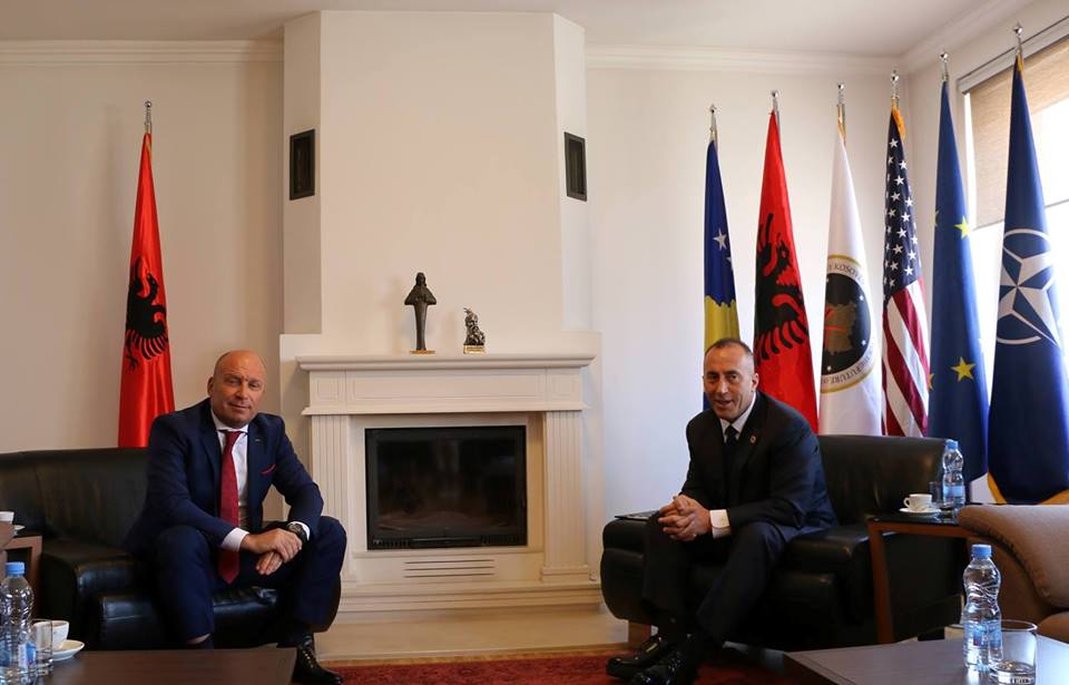 Ramush Haradinaj takohet me ministrin e Brendshëm Dritan Demiraj