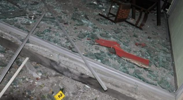 Biznesmenit i vendosin për herë të dytë eksploziv në shtëpi