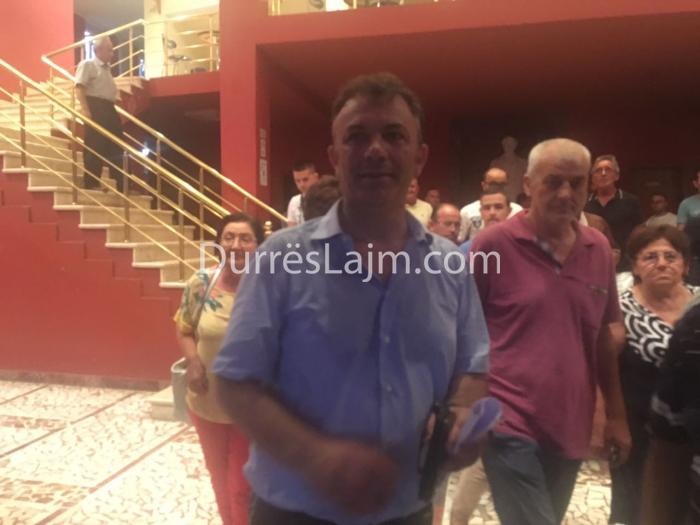 FOTOLAJM/ Rishfaqet Igli Cara