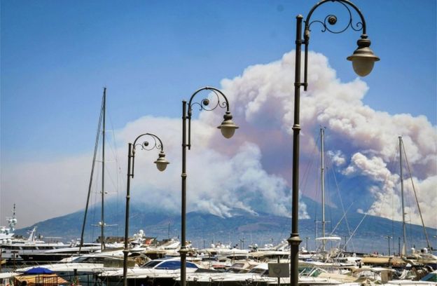 Jugu i Italisë nën pushtetin e flakëve, shënohen 2 viktima