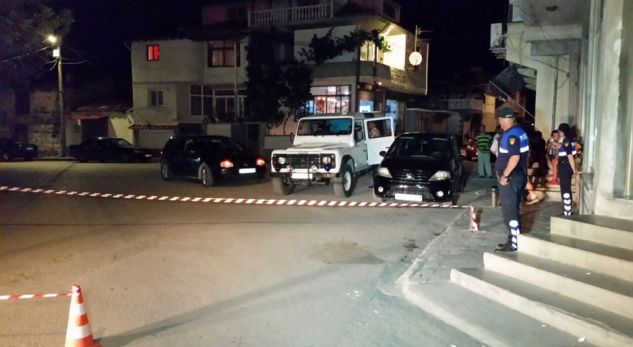 Detaje të reja/ Babë e bir plagosën 52-vjeçarin, pse ndodhi sherri me thika