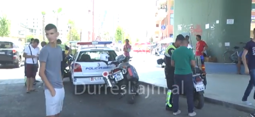 Skandal në plazhin e Durrësit, policia u ngre traun pushuesve nga Kosova (VIDEO)