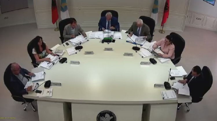 Refuzon pasuesi në listë, ja cili bëhet deputet i ri pas ndarjes nga jeta të Kadelit