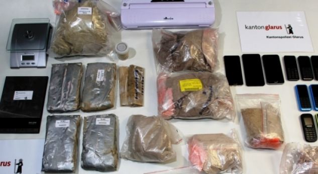 Shkatërrohet banda shqiptare e drogës