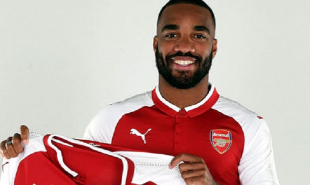 Lacazette te Arsenali për 60 milionë euro