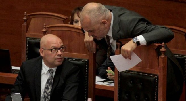 Propozimi i Manjanit për kufizimin e mandatit të Kryeministrit