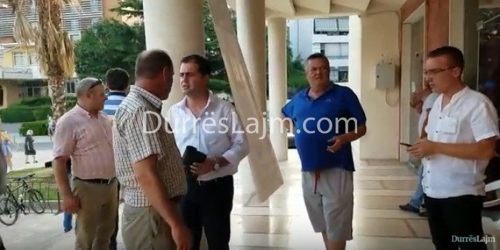 Zgjedhja e liderit të PD-së, mbyllet votimi në Durrës (VIDEO+FOTO)