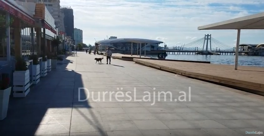 Policia Bashkiake zbarkon te shëtitorja “Taulantia”, liron hapësirat publike (VIDEO)