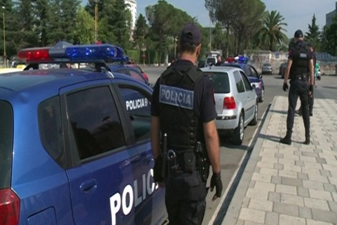 Durrës/ Sherr në një lokal, rrihen me njëri-tjetrin 5 persona