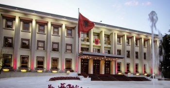 Meta pret në Presidencë ambasadorin Lu