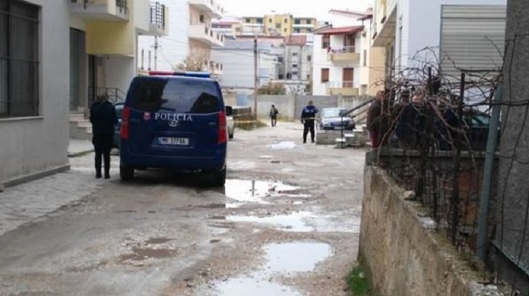 29-vjeçari në luftë me vdekjen, bie nga ballkoni i pallatit