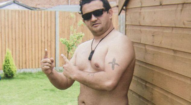 Vrasësi i dyfishtë shqiptar ekstradohet nga Britania