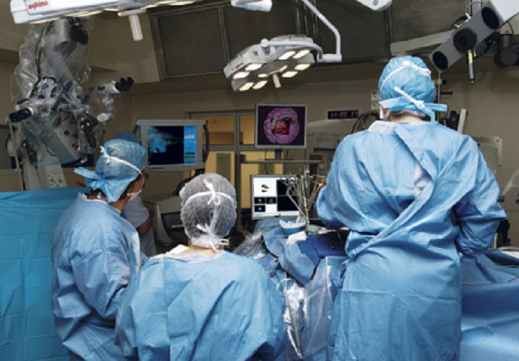 Operohet për heqjen e tëmthit, vdes në spital më pas