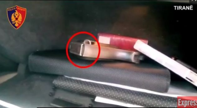 Lëvizte me armë pa leje, kapet në flagrancë 31-vjeçari