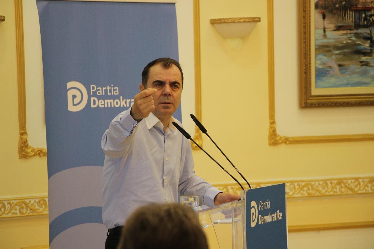 Eduard Selami thirrje të fortë demokratëve, para nisjes së votimit