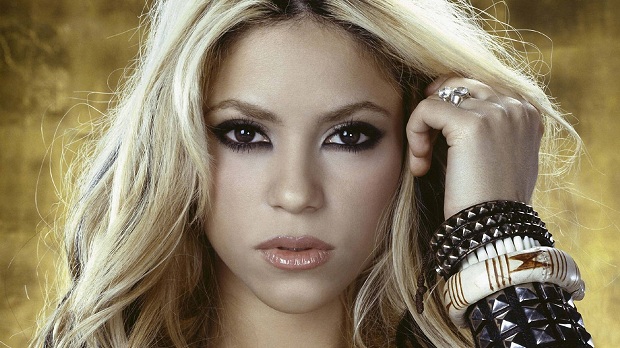 Shakira ndryshon look, shikoni si duket me flokët e kuqe (FOTO)